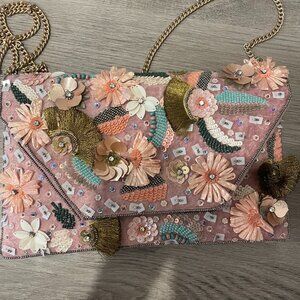 Lulus purse